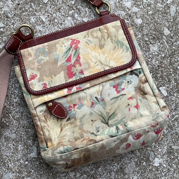 Fossil | 0.59 Original Premium Bag Muted Floral Canvas & Leather Crossbody Bag - Picture 2 of 10